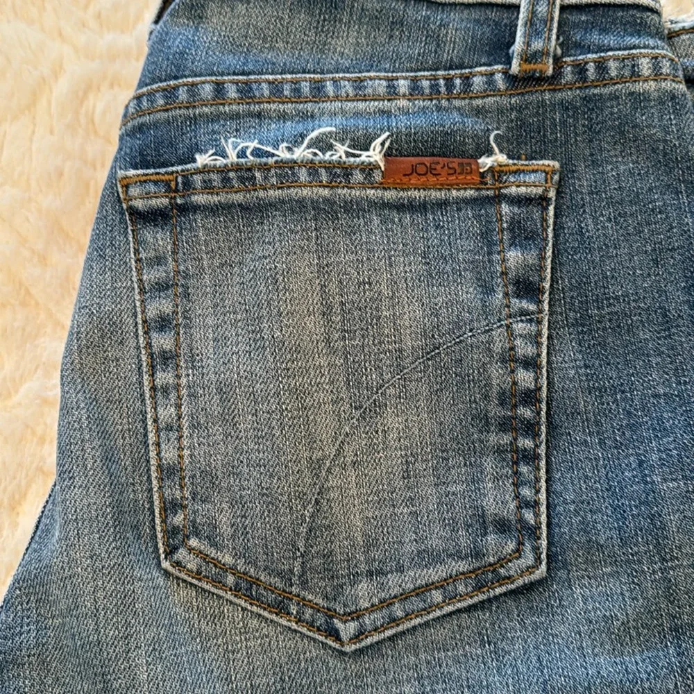 Joe’s 26 Boyfriend Slim Crop Jeans - Picture 1 of 6